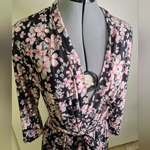 Rene Rofe Black and Pink Floral Robe